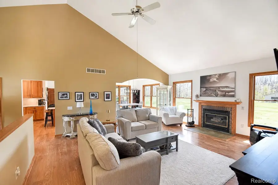 12390 Country Creek Drive, Goodrich, MI 48438 - #3