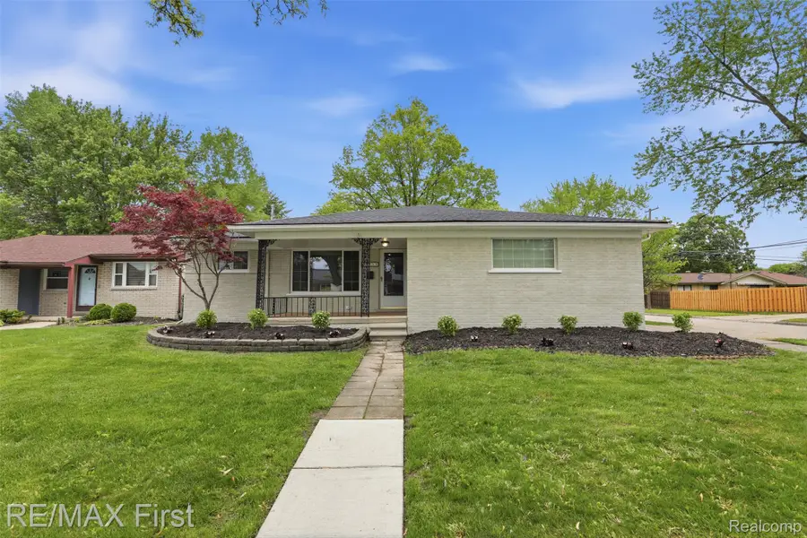 19715 Parkside Street, Saint Clair Shores, MI 48080 - #2
