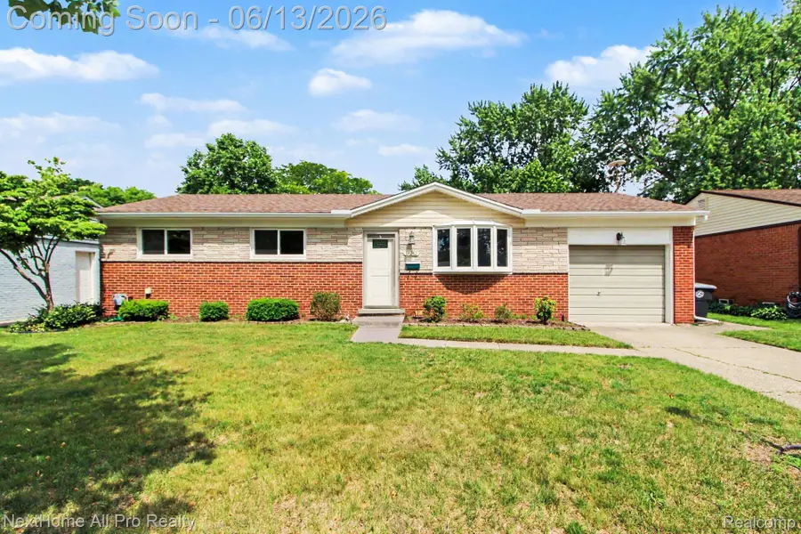 14242 Park Street, Livonia, MI 48154 - #3