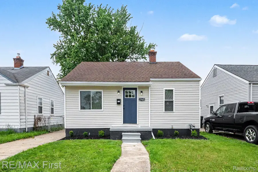 27825 Van Howe Street, Roseville, MI 48066 - #2