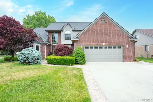 47248 Malburg Way Drive, Macomb, MI 48044
