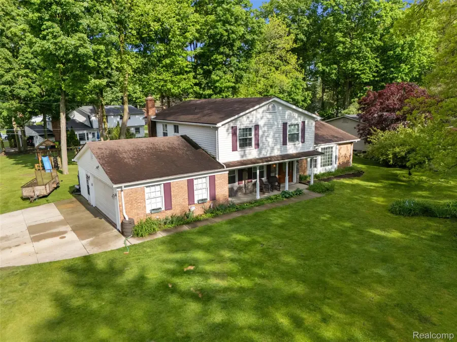 23228 Gilbar Street Street, Novi, MI 48375 - #3