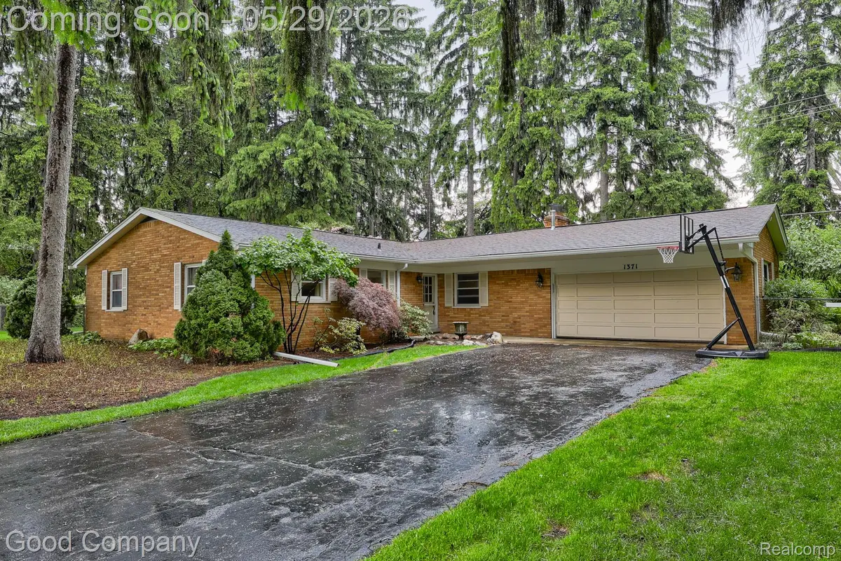 1371 Winchcombe Drive, Bloomfield, MI 48304 - #1