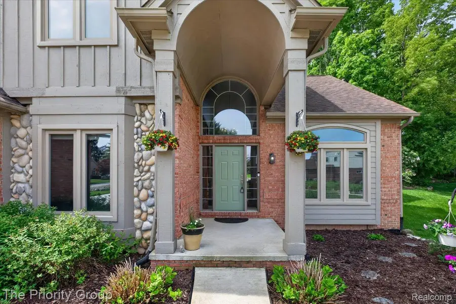 16397 Sherwood Lane, Northville, MI 48168 - #2