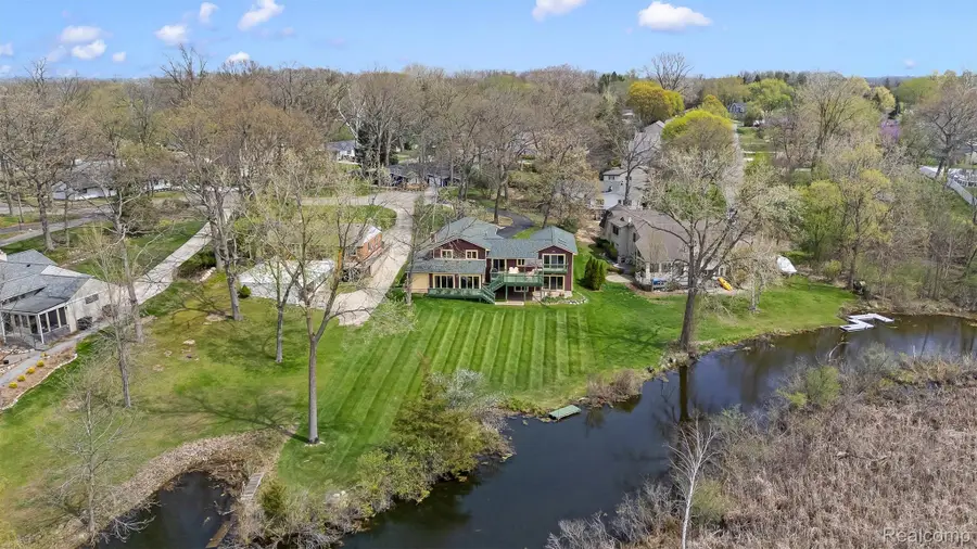 2745 Lari Court, West Bloomfield, MI 48324 - #2