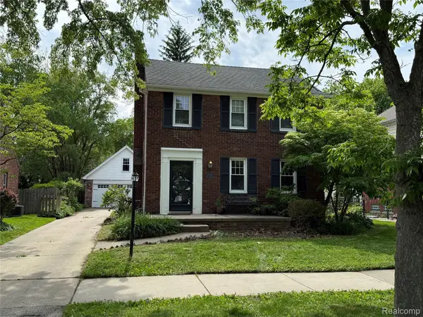 889 Rivard Boulevard, GrossePointe, MI 48230