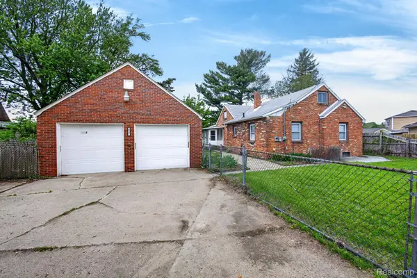 4047 Mitchell Drive, Flint, MI 48506