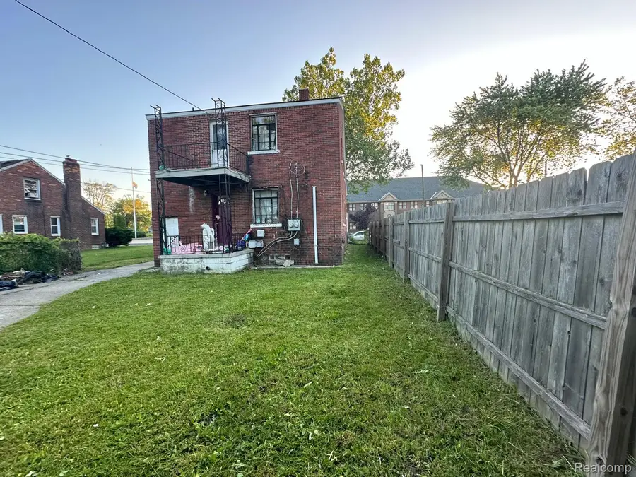 19440 Cliff Street, Detroit, MI 48234 - #2