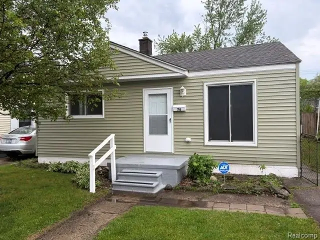 76 E Kalama Avenue, Madison Heights, MI 48071 - #1