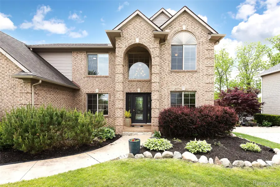 58721 Carriage Lane, South Lyon, MI 48178 - #3