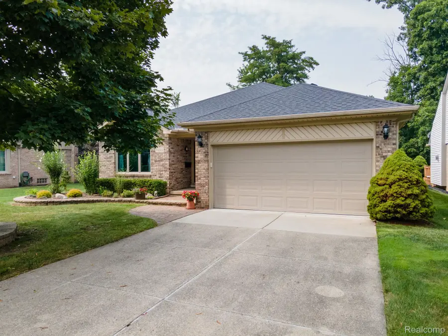 6821 Carriage Creek Drive, Washington, MI 48094 - #3