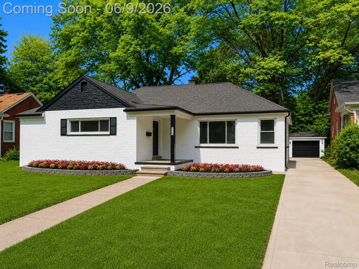 24221 Cloverlawn Street, Oak Park, MI 48237 - #1