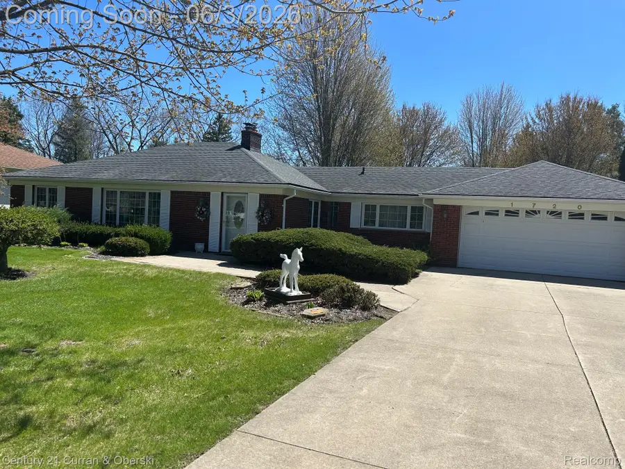 1720 Willowood Road, Rochester Hills, MI 48307 - #2