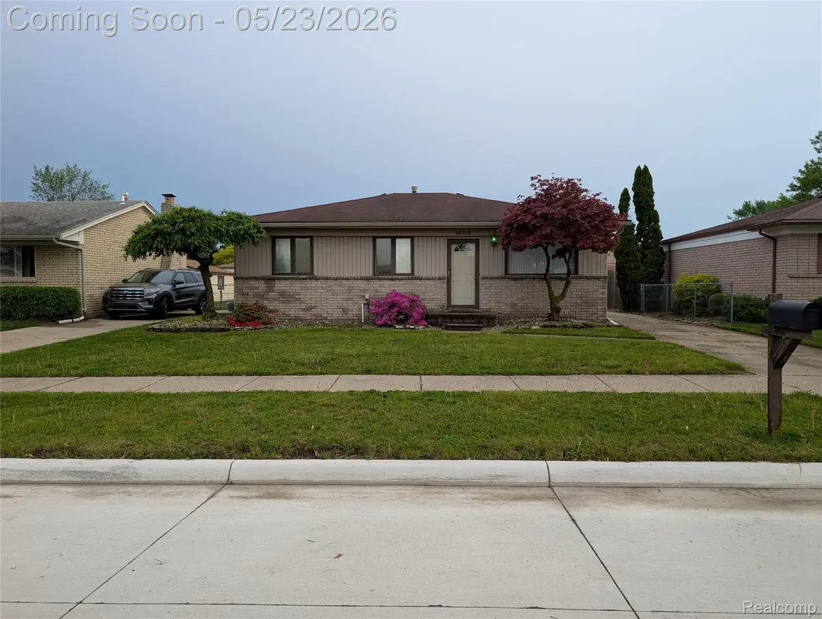 16318 Wellington Avenue, Roseville, MI 48066 - #1