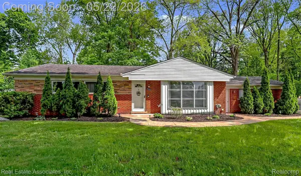 28442 Thorny Brae Road, FarmingtonHills, MI 48331