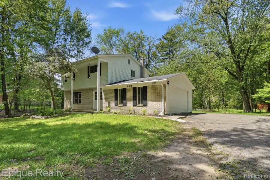 8315 Reese Road, Clarkston, MI 48348 - #3