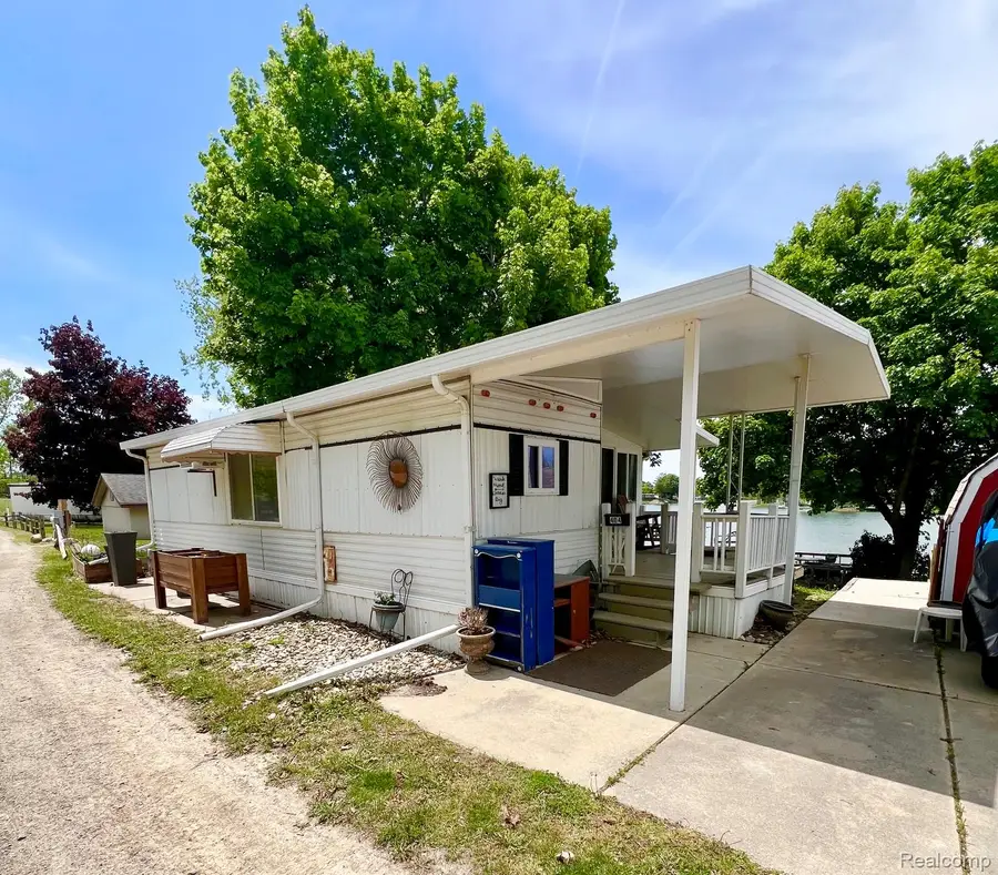 10001 E Goodall Road #404, Durand, MI 48429 - #2