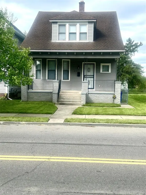 5931 N Mcclellan Street E, Detroit, MI 48213