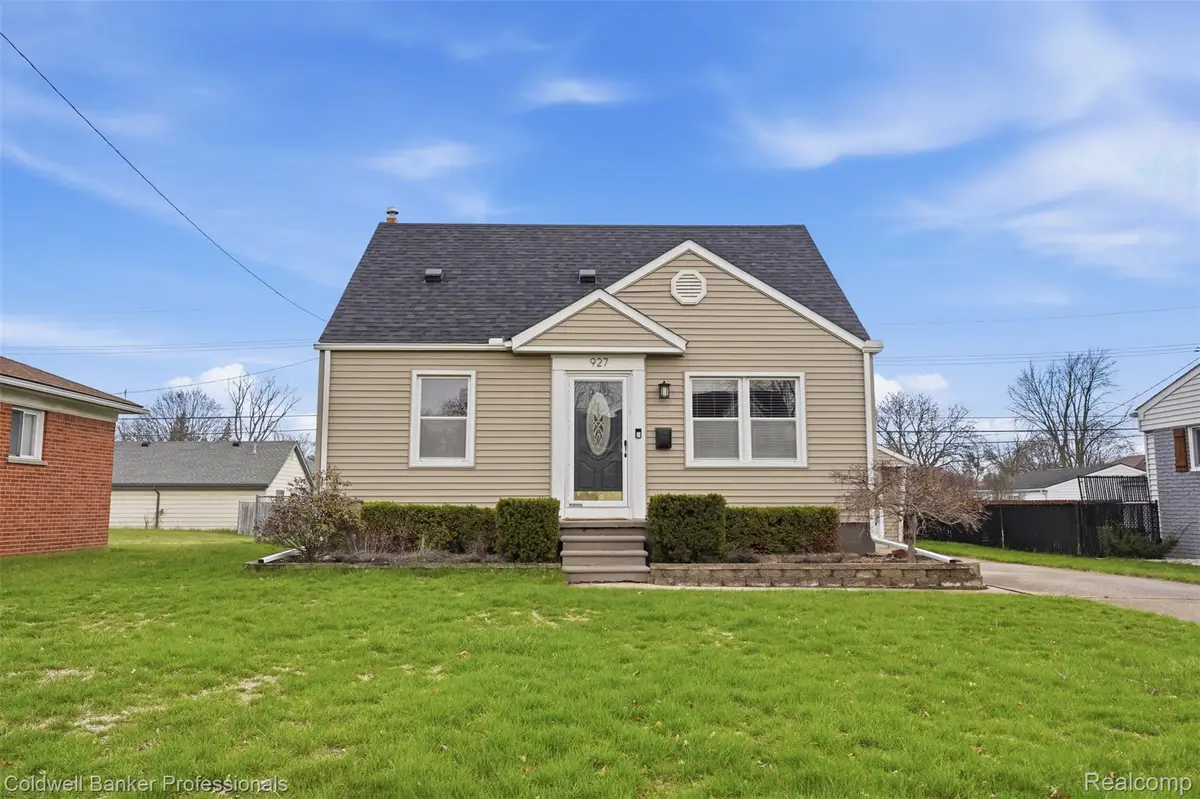 927 Montrose Avenue, Royal Oak, MI 48073 - #1