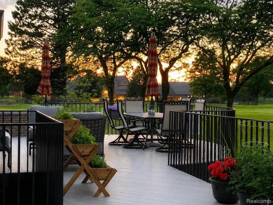 9095 S Saginaw Road #8, Grand Blanc, MI 48439 - #3