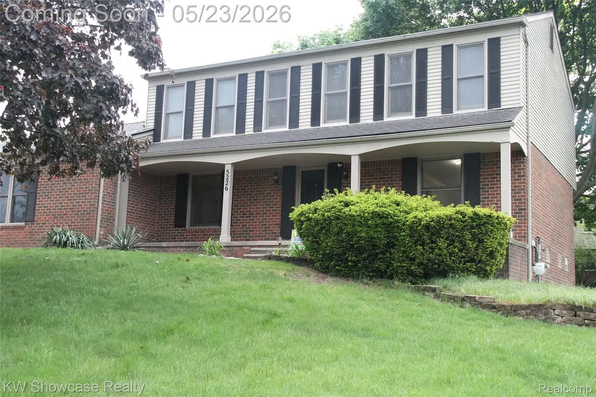 5226 Green Road, West Bloomfield, MI 48323 - #1