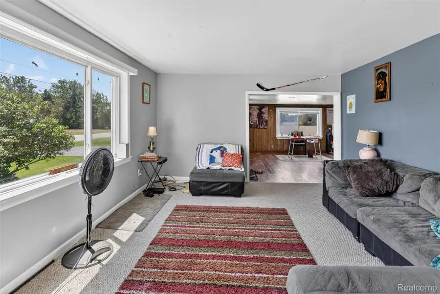 5660 Tittabawassee Road, Saginaw, MI 48604 - #3