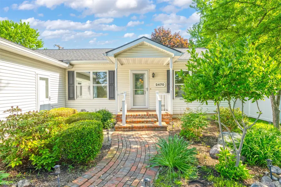 2470 Winkleman Drive, Waterford, MI 48329 - #3