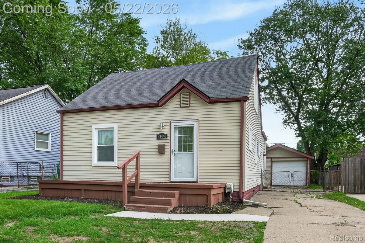 23440 Cayuga Avenue, Hazel Park, MI 48030 - #1