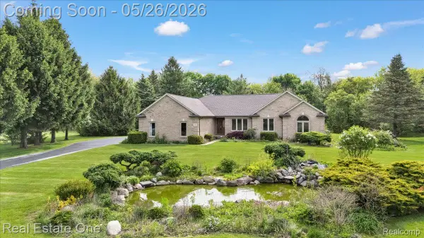 751 Bristol Lane, Clarkston, MI 48348