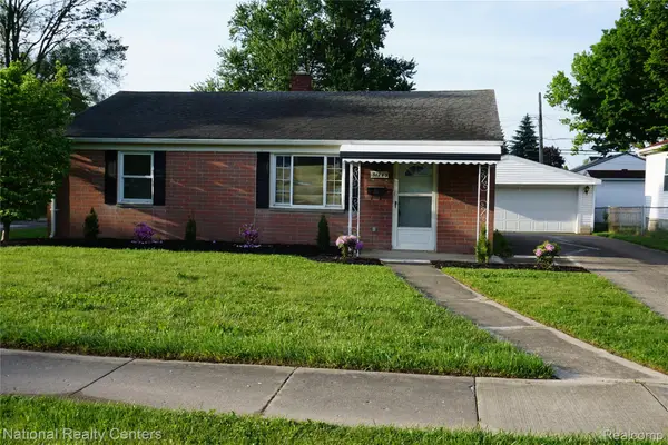31743 Rush Street, GardenCity, MI 48135