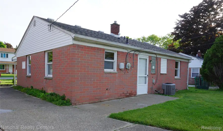 31743 Rush Street, Garden City, MI 48135 - #2