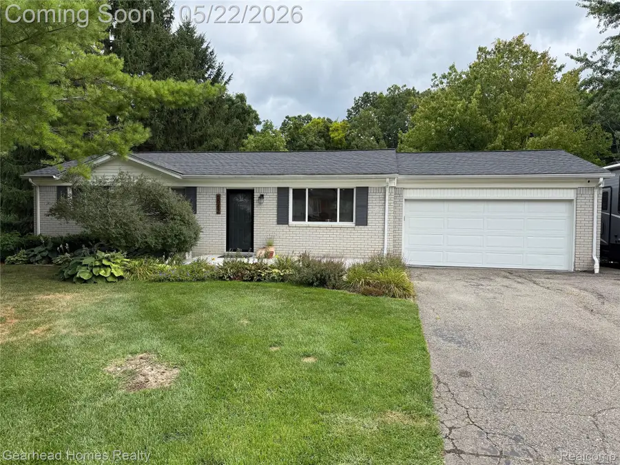 6042 Snow Apple Drive, Clarkston, MI 48346 - #2