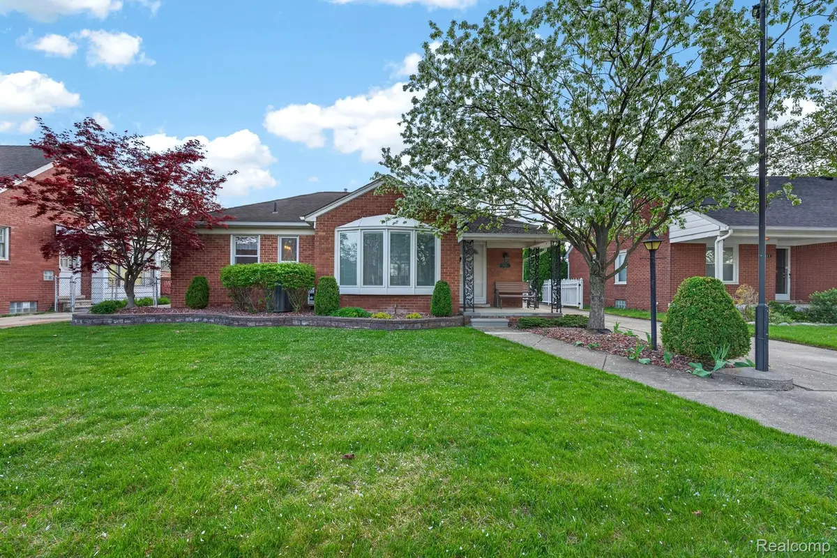 2315 19th Street, Wyandotte, MI 48192 - #1