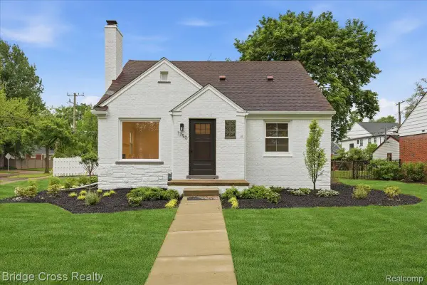 1790 Humphrey Avenue, Birmingham, MI 48009