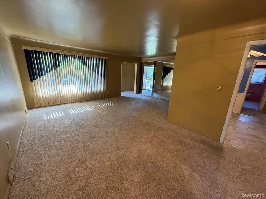 23131 Beverly Street, Oak Park, MI 48237 - #2