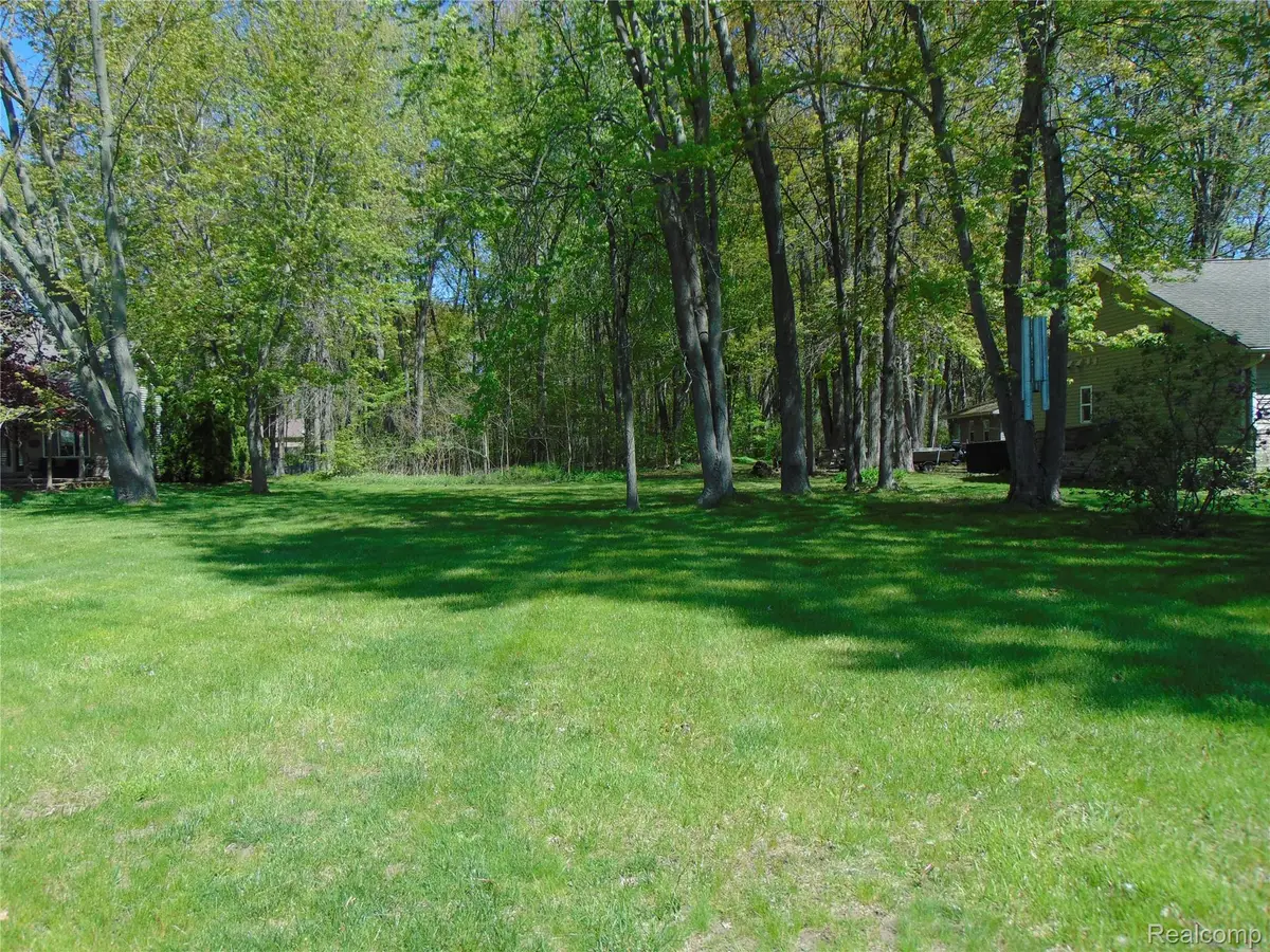 456 Maple Street, Algonac, MI 48001 - #1