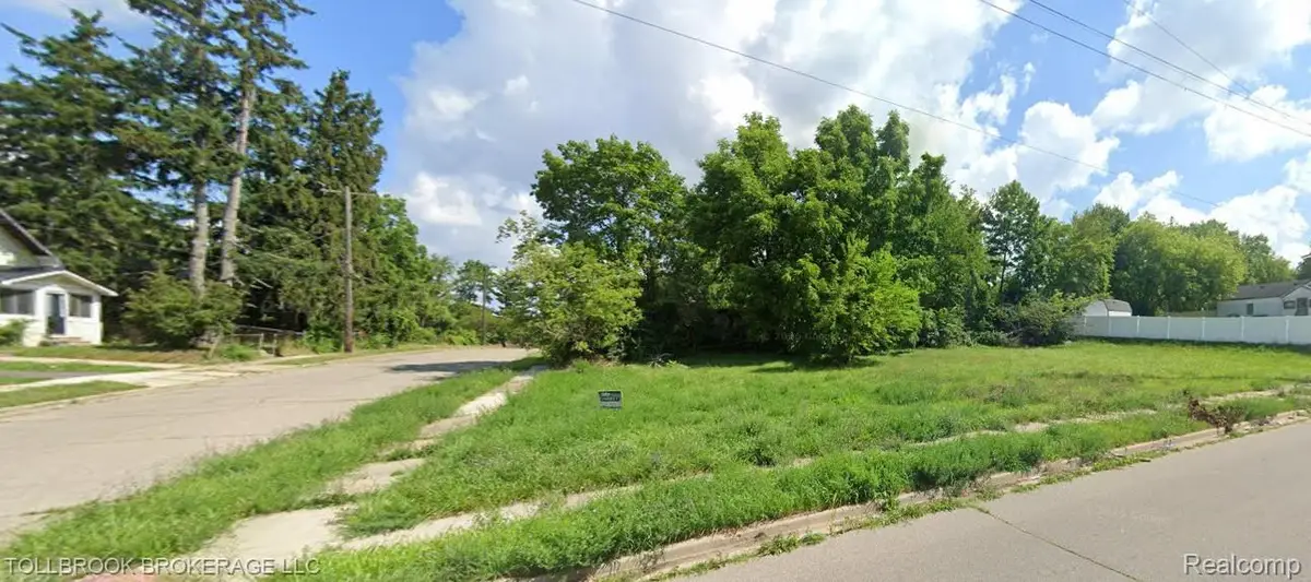 101 Michigan Avenue, Pontiac, MI 48342 - #1
