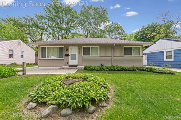27726 Lexington Parkway, Southfield, MI 48076