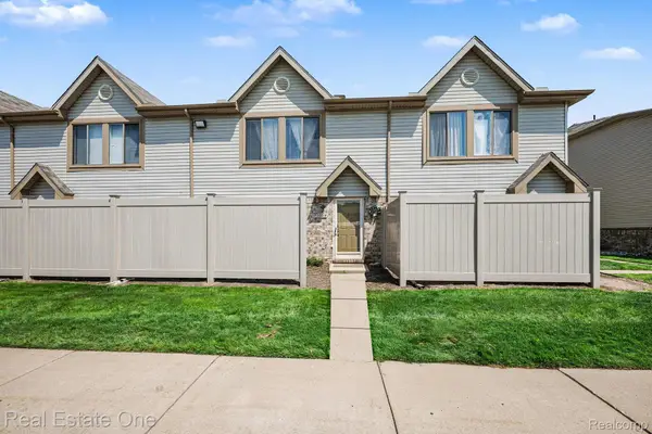50514 Bay Run N, NewBaltimore, MI 48047