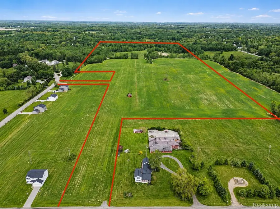 6018 Lahring Road, Linden, MI 48451 - #2