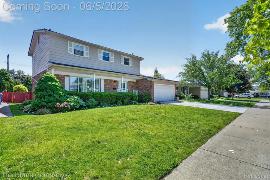 31302 Saratoga Avenue, Warren, MI 48093 - #2