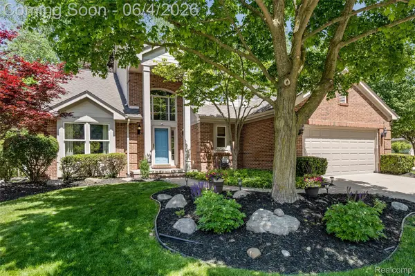 42812 Ledgeview Drive, Novi, MI 48377