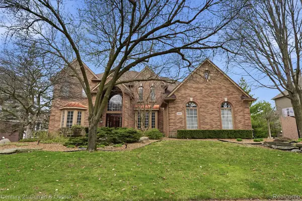 24081 Wintergreen, Novi, MI 48374