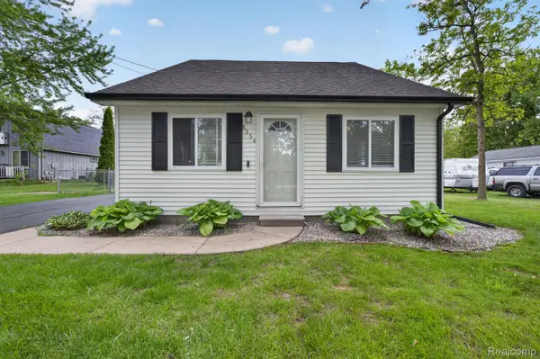 6354 Lapeer Road, Burton, MI 48509