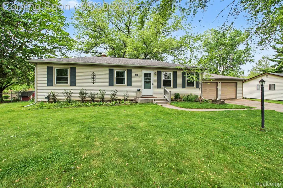 120 Westdale Drive, Howell, MI 48843 - #3