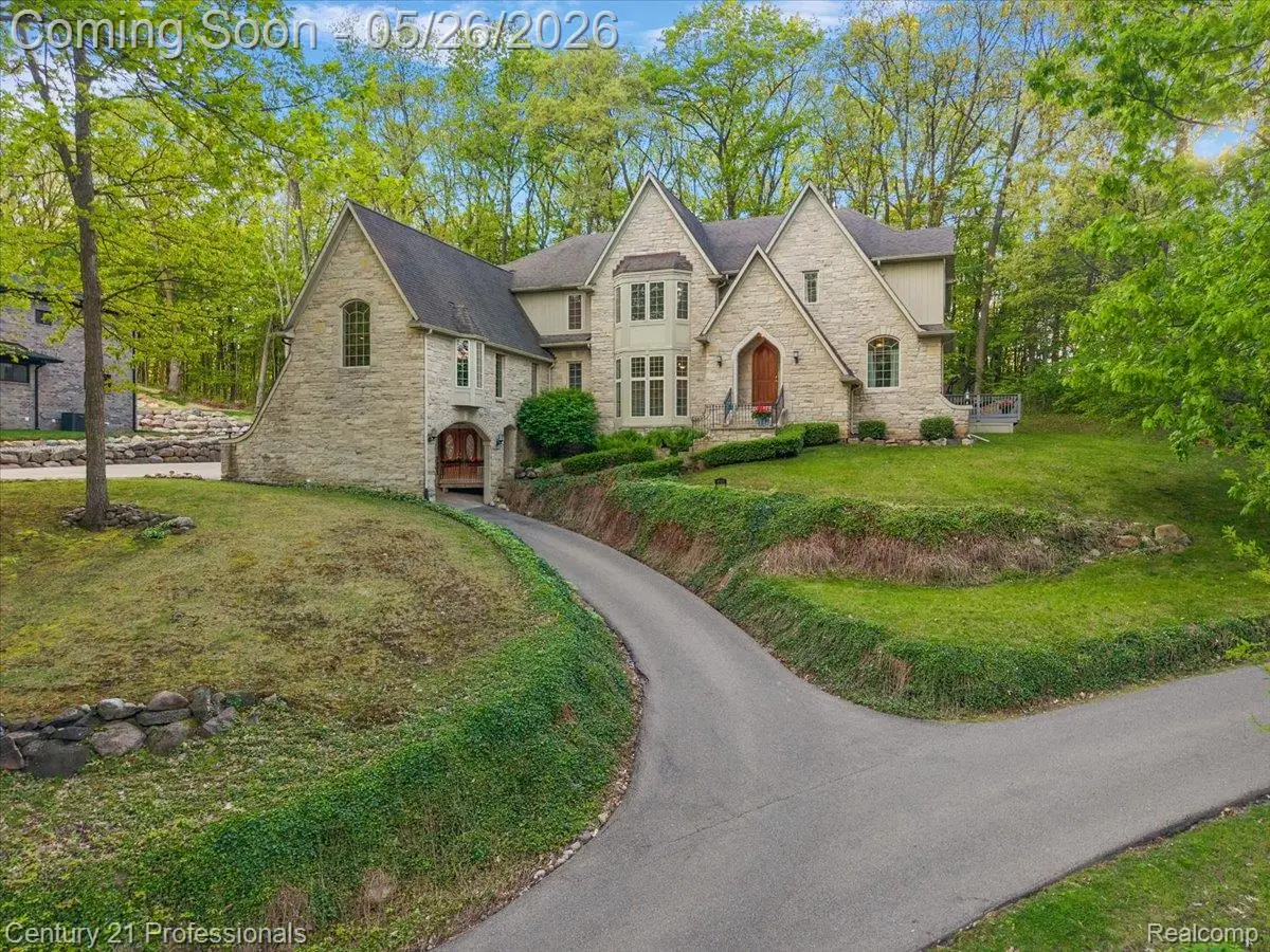 6705 College Park Drive, Clarkston, MI 48346 - #1