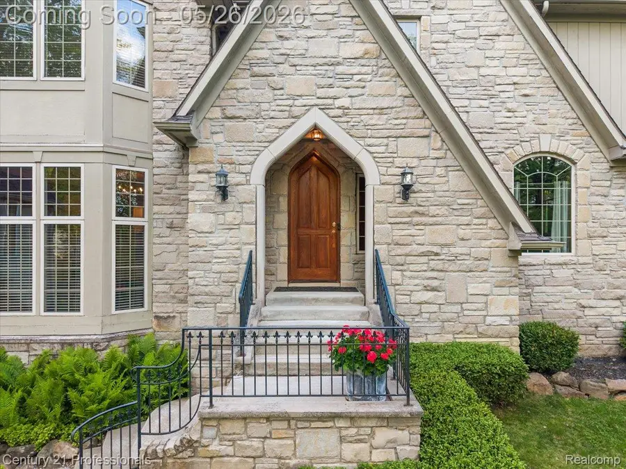 6705 College Park Drive, Clarkston, MI 48346 - #3