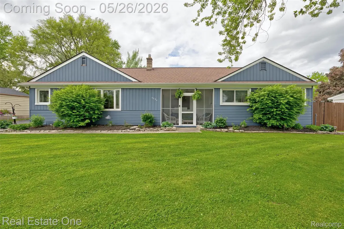 6394 Manson Drive, Waterford, MI 48329 - #1