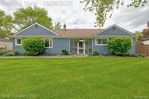 6394 Manson Drive, Waterford, MI 48329