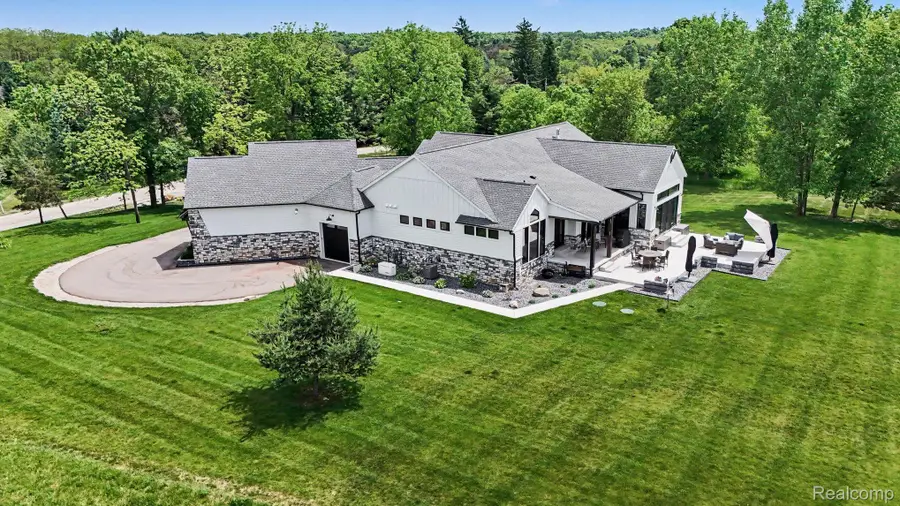 5015 Birch Drive, Davisburg, MI 48350 - #2
